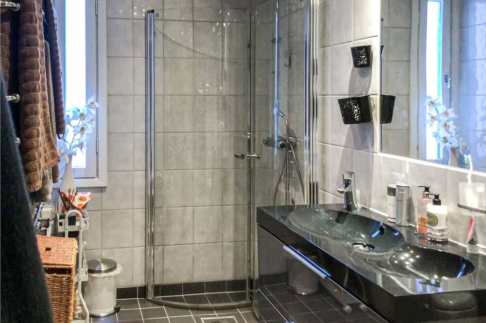 Photo of Bathroom in Ekero