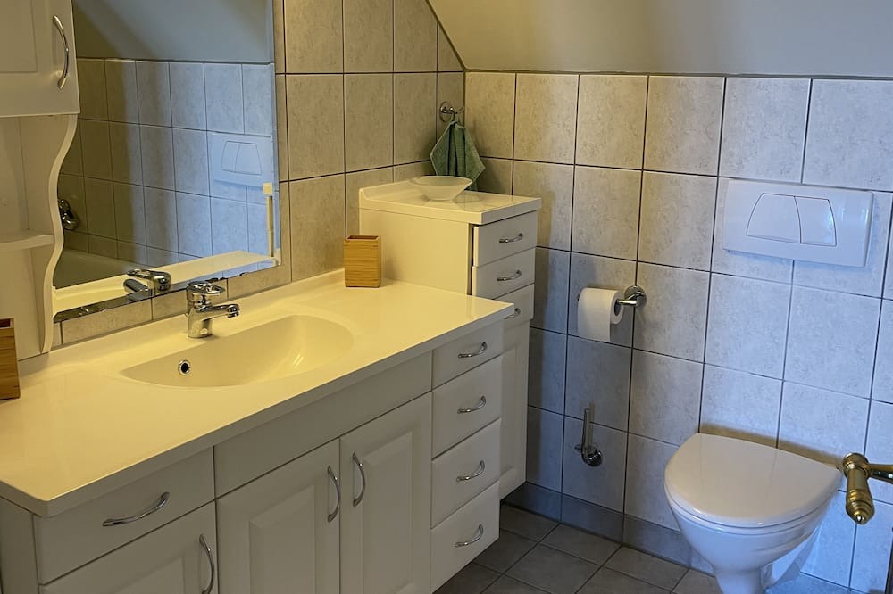 Photo of Bathroom in Klokkarvik