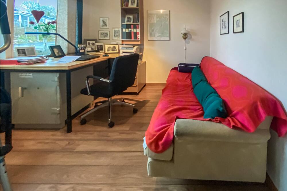 Photo of Bedroom in Orby
