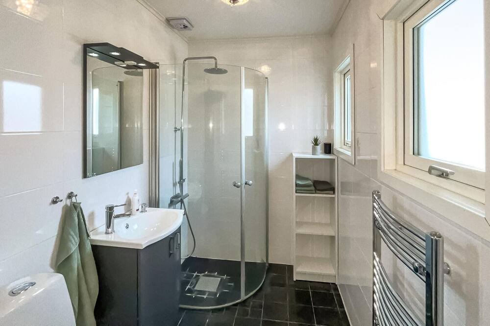 Photo of Bathroom in Brakne-Hoby