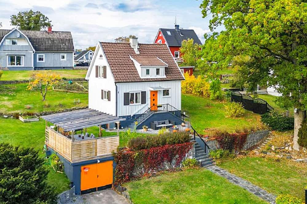 Photo of Outdoor in Orby