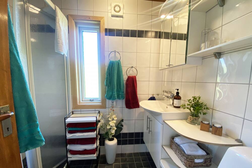 Photo of Bathroom in Lervik