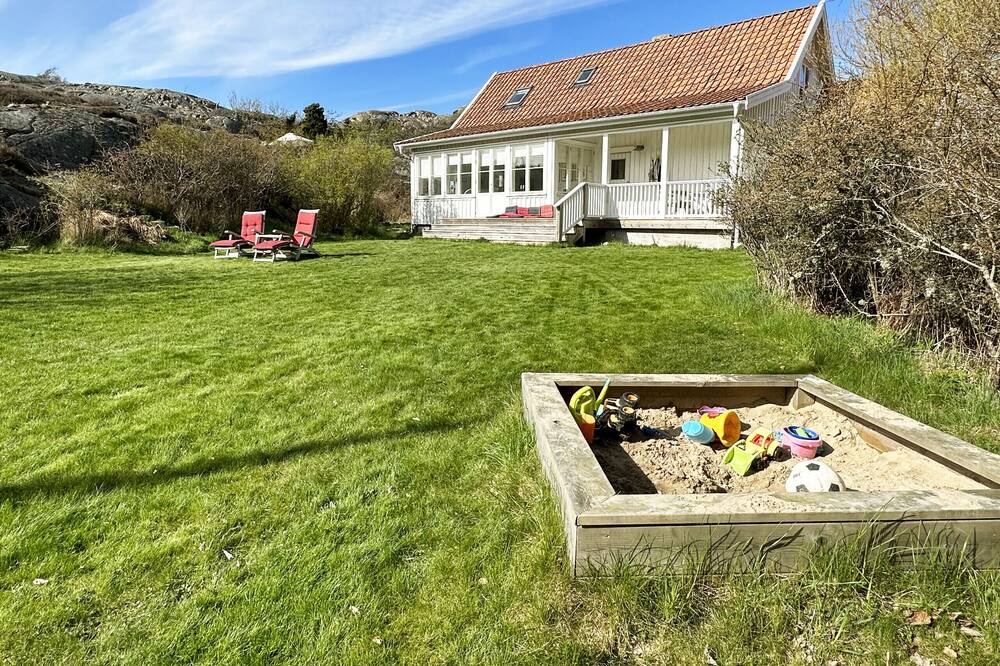 Photo of Outdoor in Fiskebackskil