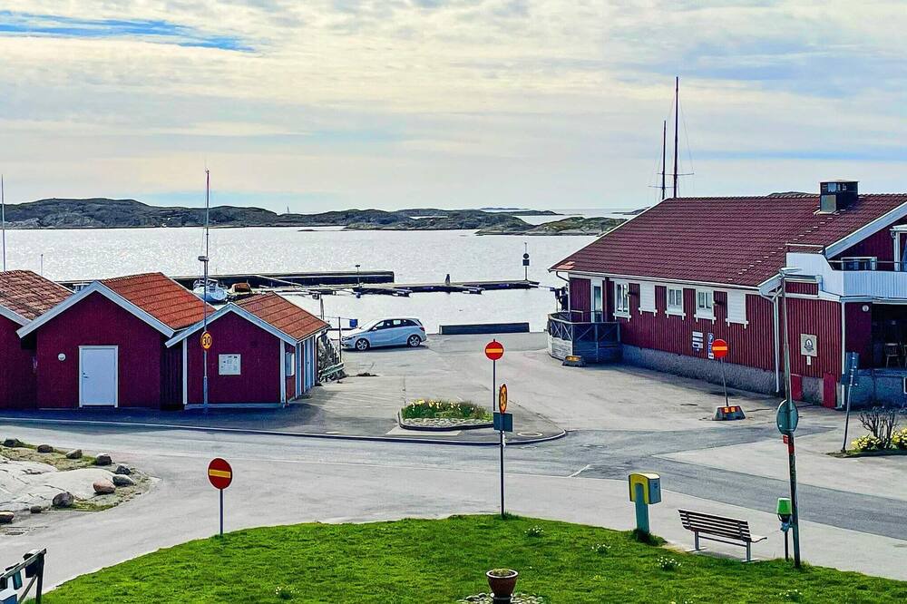 Photo of Others in Halleviksstrand