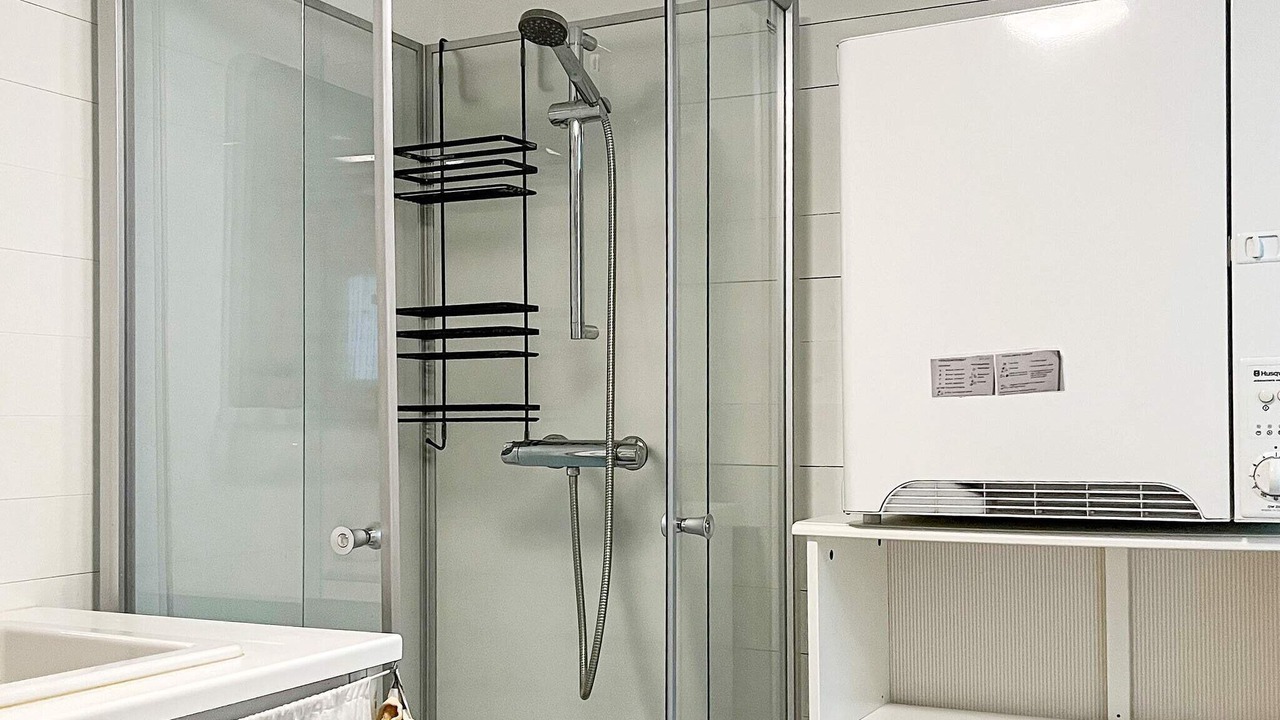 Photo of Bathroom in Ingaro