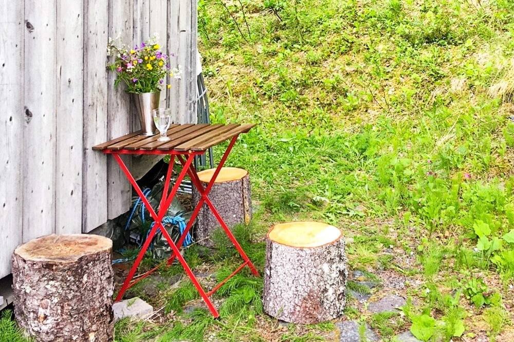 Photo of Outdoor in Are