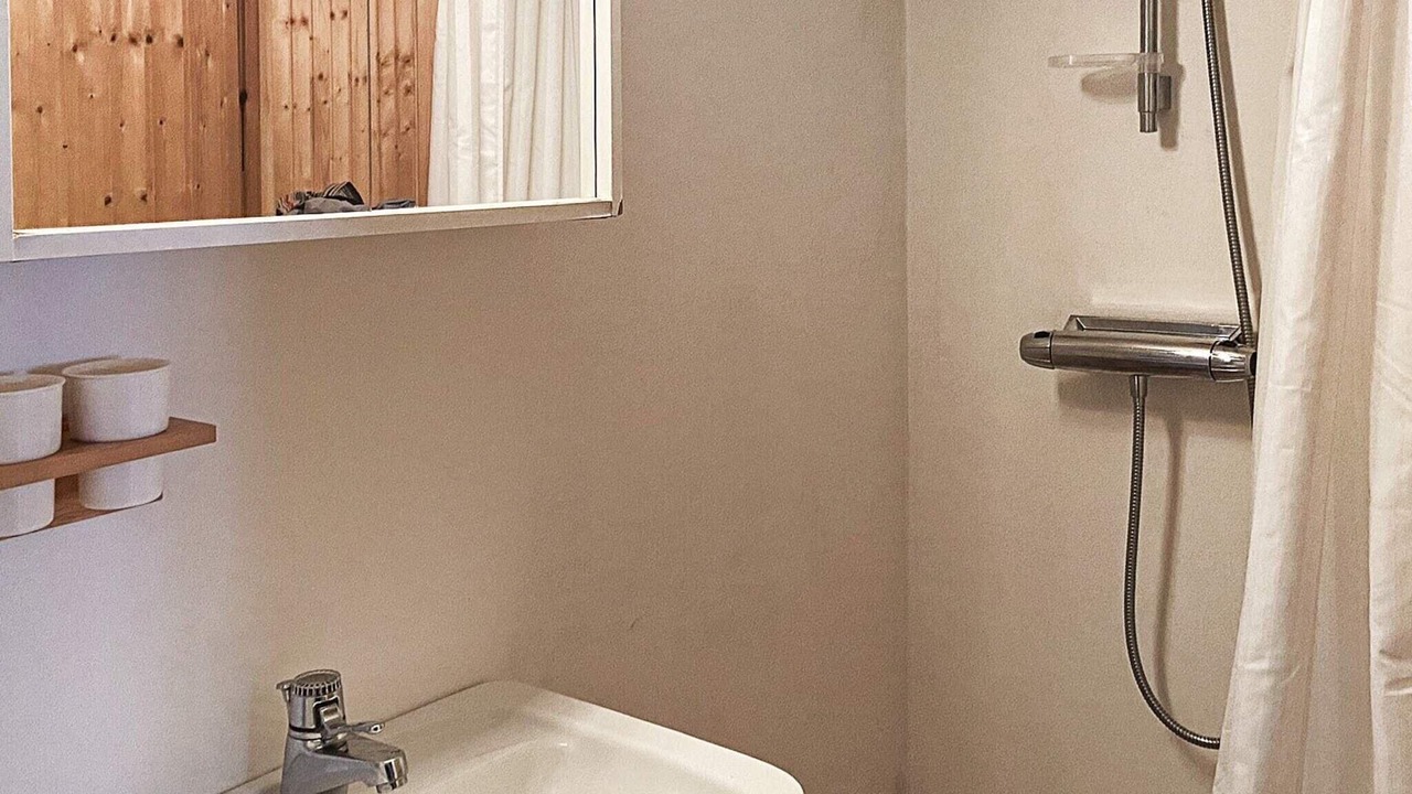 Photo of Bathroom in Are Municipality