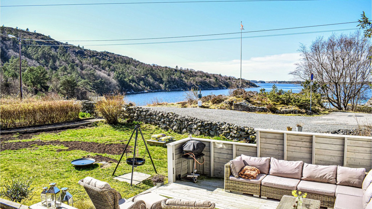 Photo of Outdoor in Lykling