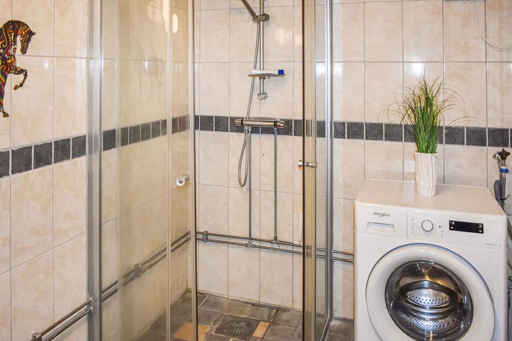 Photo of Bathroom in Brokind