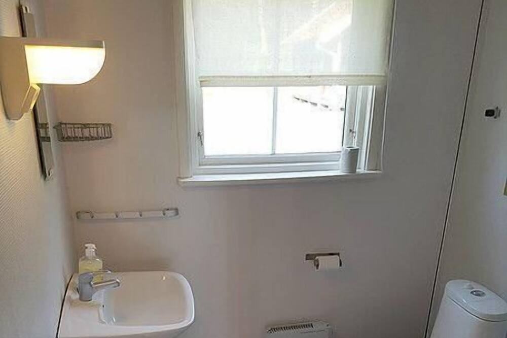 Photo of Bathroom in Brakne-Hoby