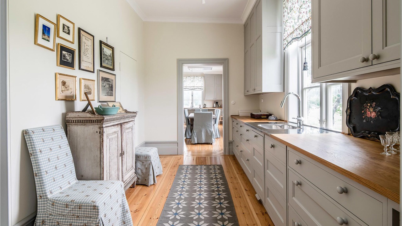 Photo of Kitchen in Holo
