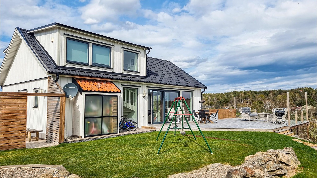 Photo of Outdoor in Kode