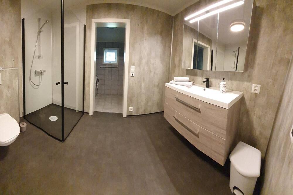 Photo of Bathroom in Amla