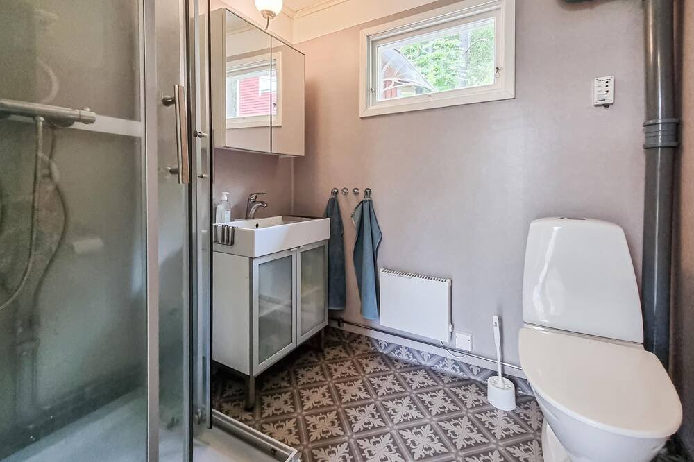 Photo of Bathroom in Torestorp