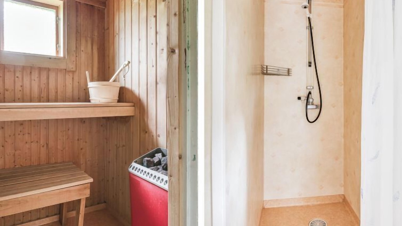 Photo of Bathroom in Undersaker