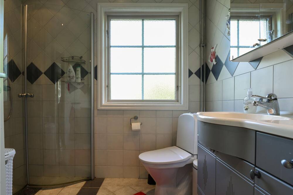 Photo of Bathroom in Sunningen