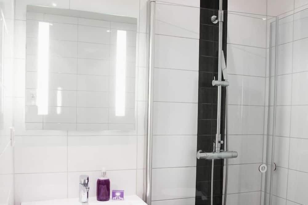 Photo of Bathroom in Save