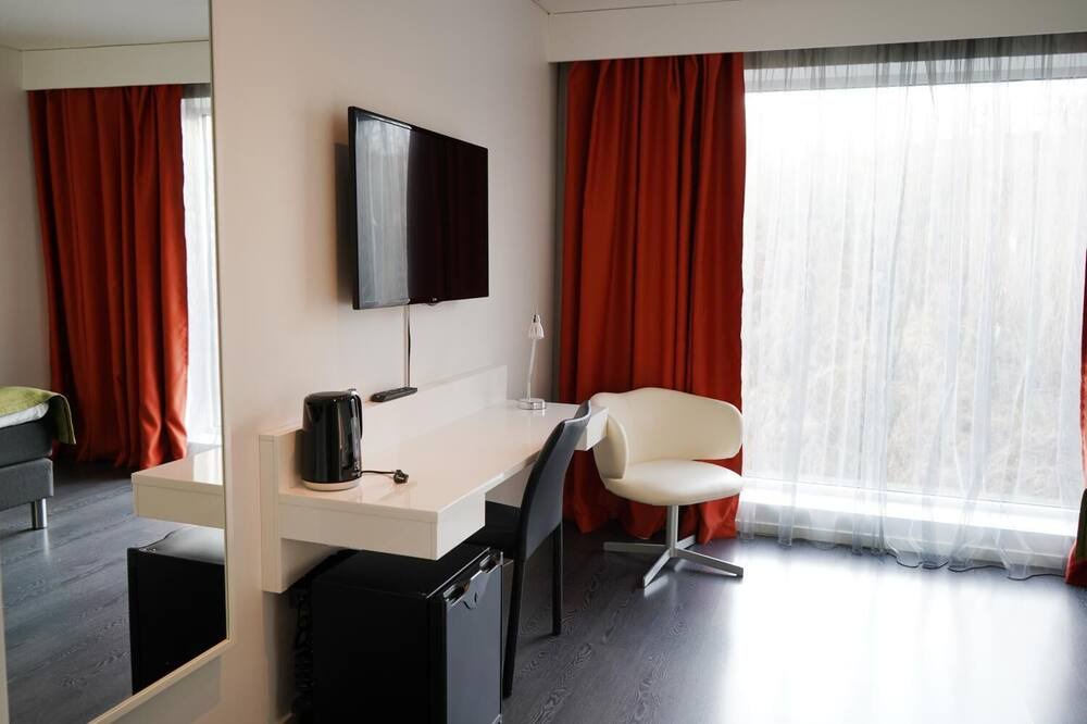 Photo of Bedroom in Save