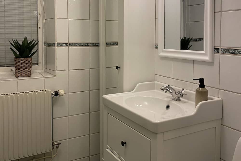 Photo of Bathroom in Kage