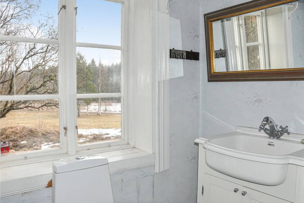 Photo of Bathroom in Svarta