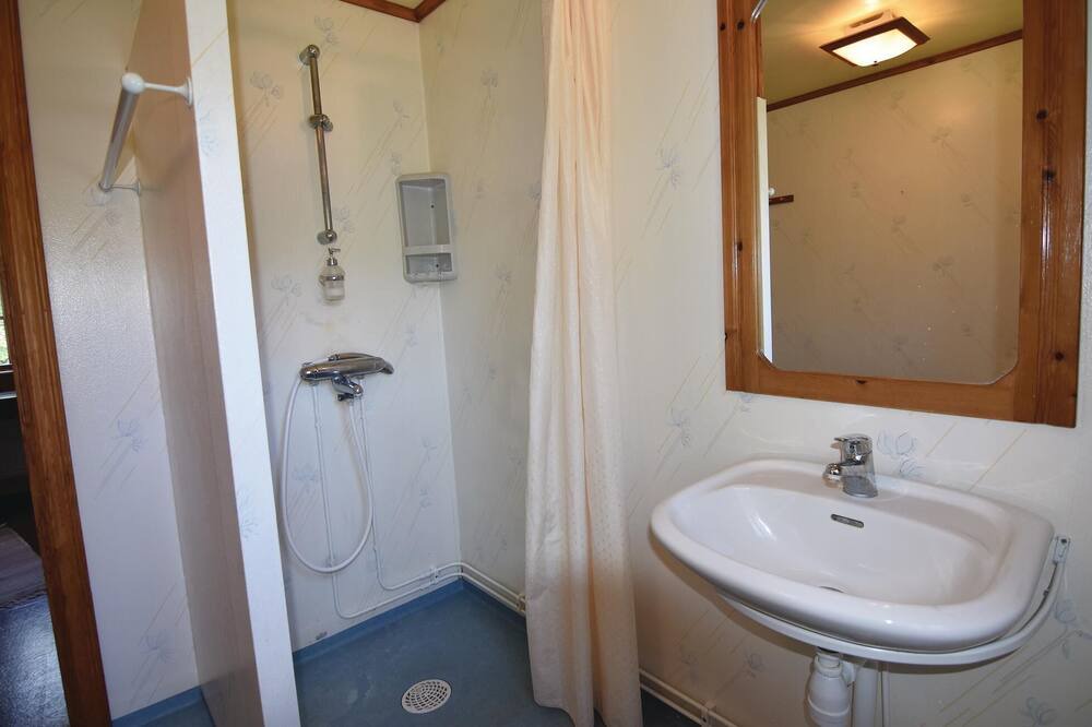 Photo of Bathroom in Dals Langed
