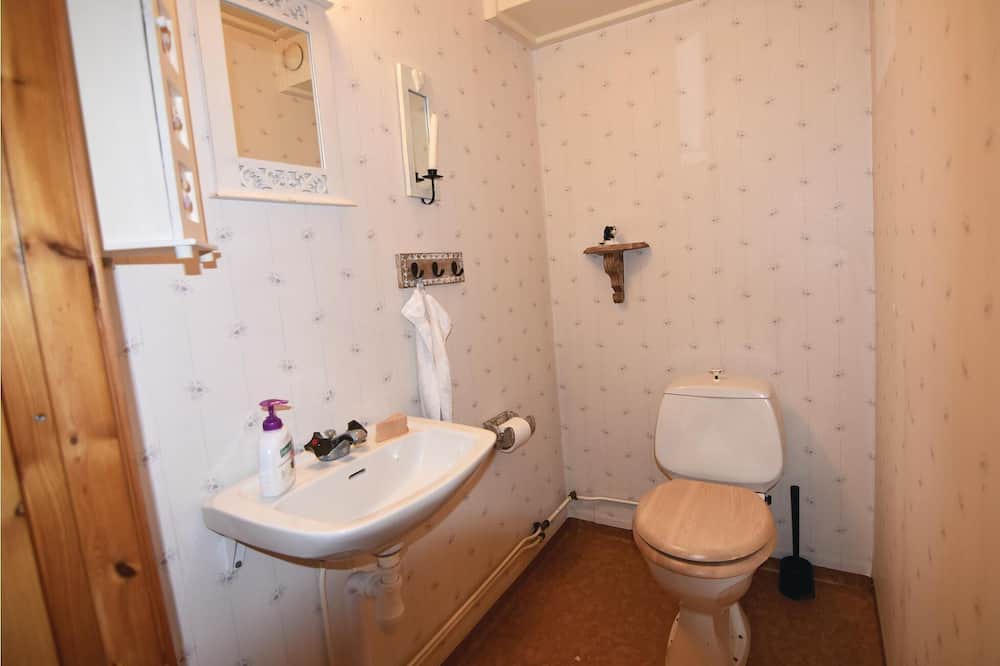 Photo of Bathroom in Dals Langed
