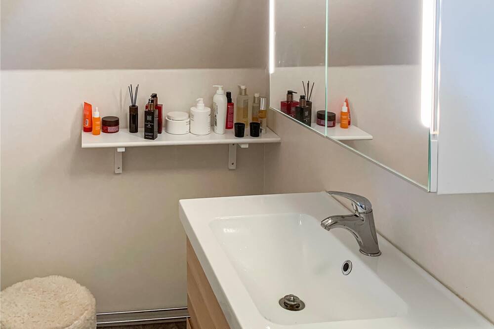 Photo of Bathroom in Almsta