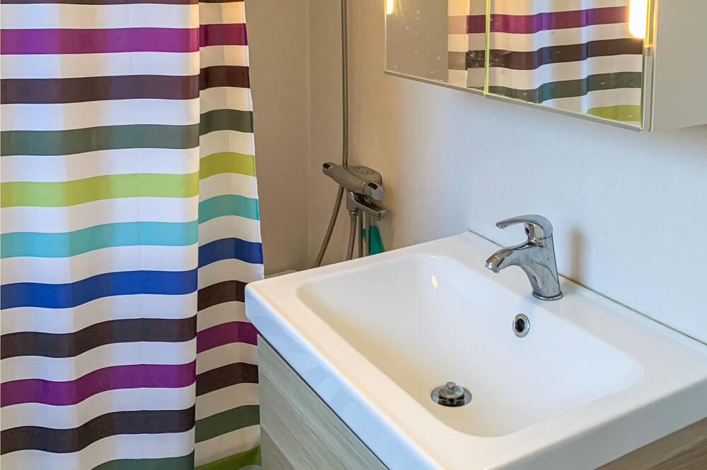 Photo of Bathroom in Almsta
