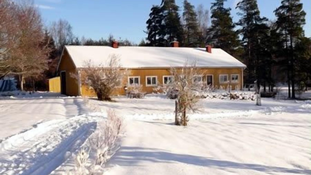 Photo of Outdoor in Asbro