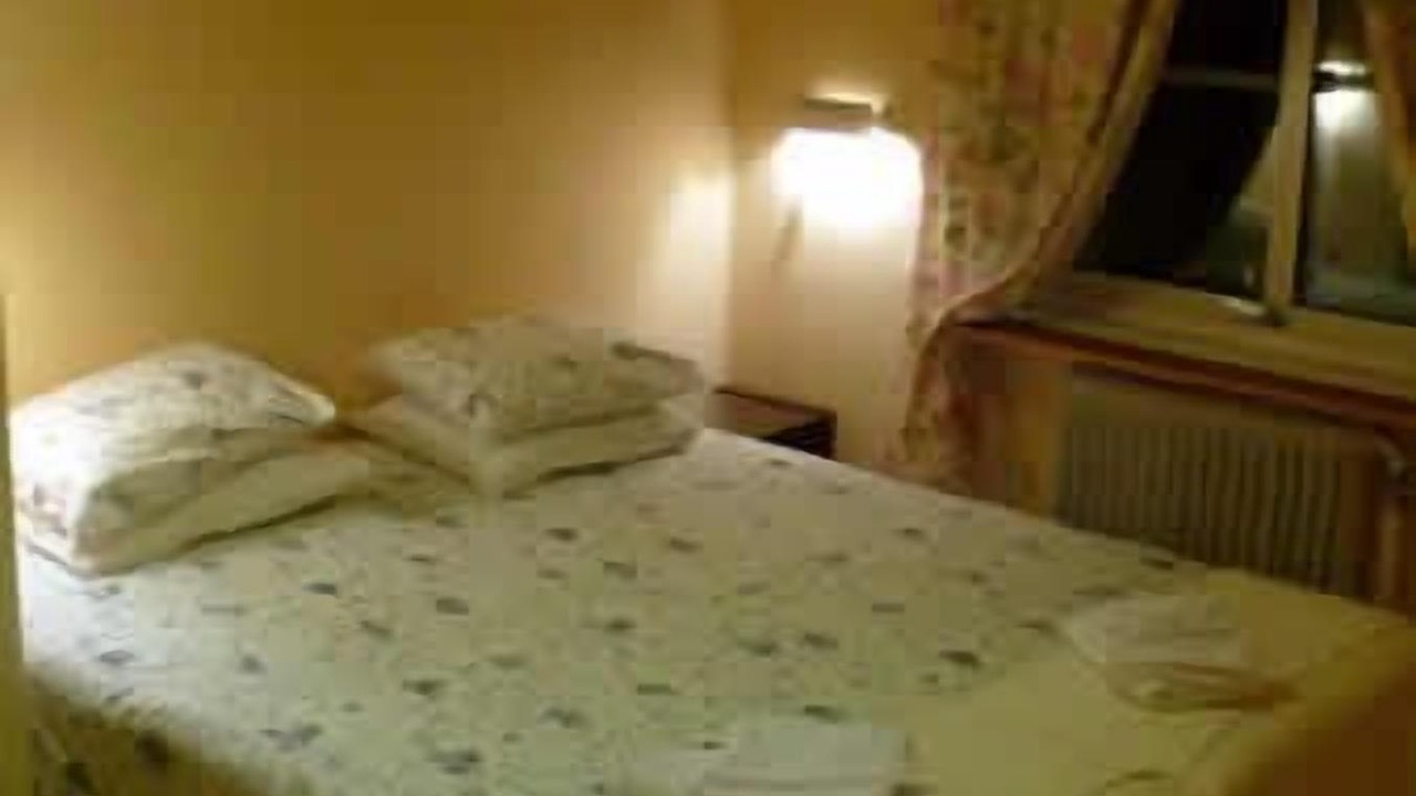 Photo of Bedroom in Asbro