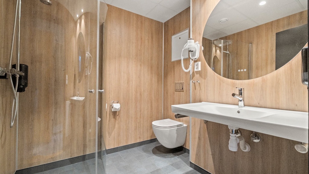 Photo of Bathroom in Florø