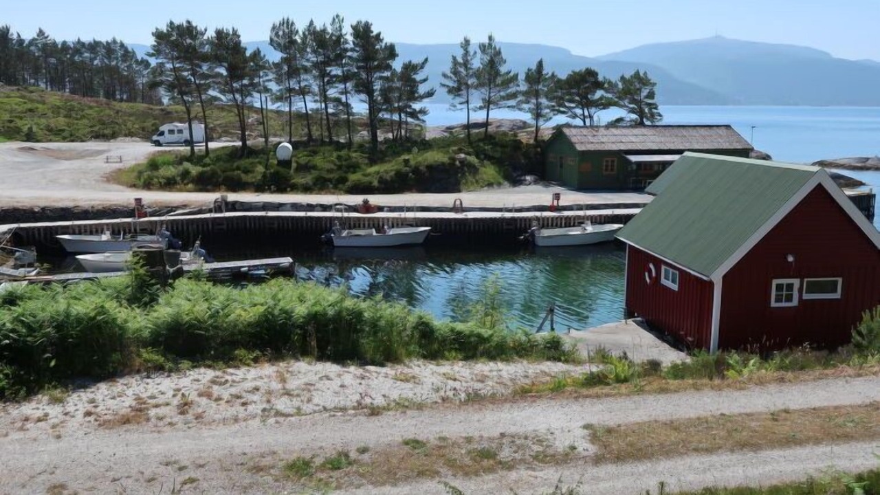 Photo of Others in Hyllestad