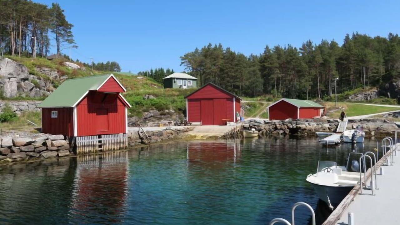 Photo of Others in Hyllestad