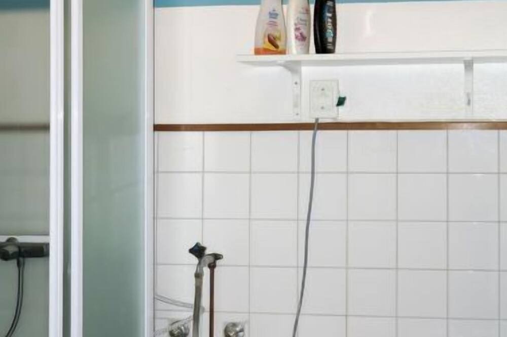 Photo of Bathroom in Bodarne