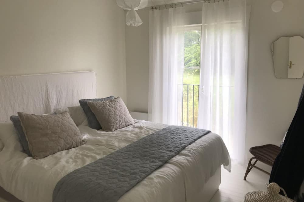 Photo of Bedroom in Moja