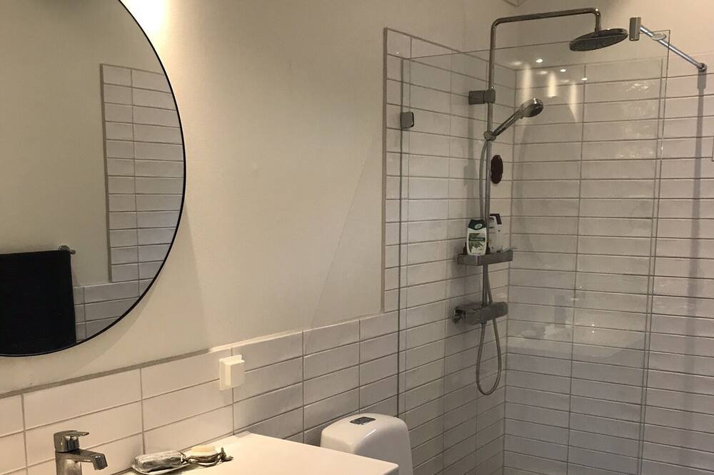 Photo of Bathroom in Moja