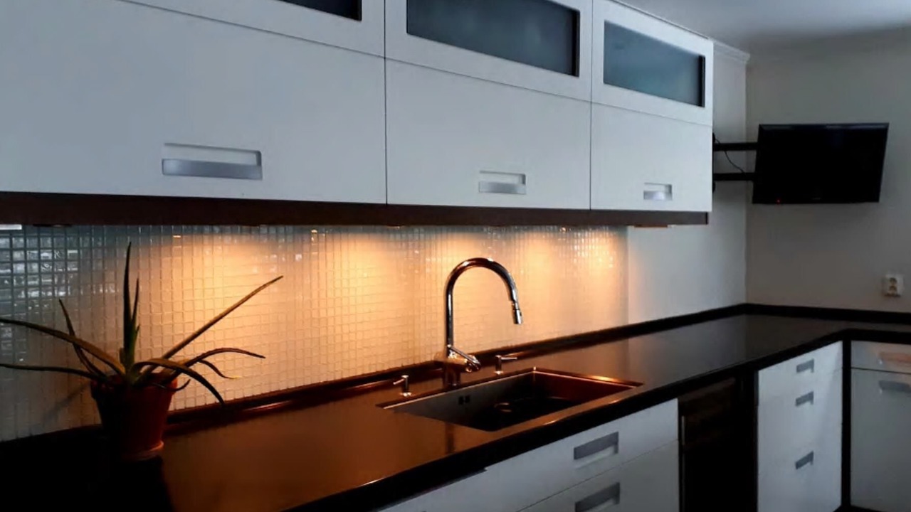 Photo of Kitchen in Uttran