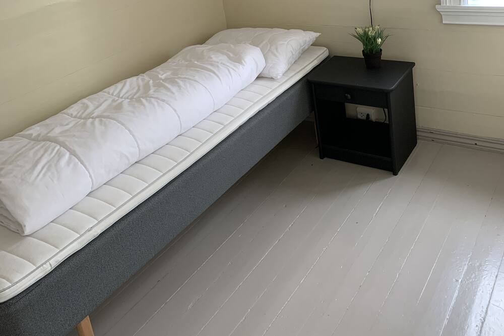 Photo of Bedroom in Bomlo
