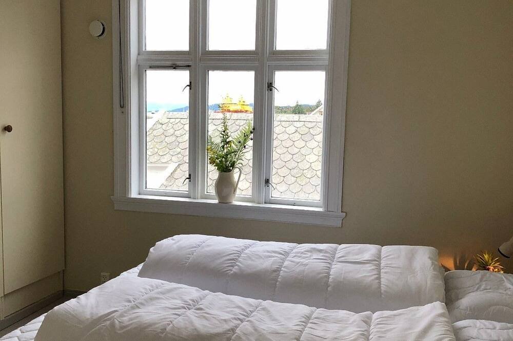 Photo of Bedroom in Bomlo