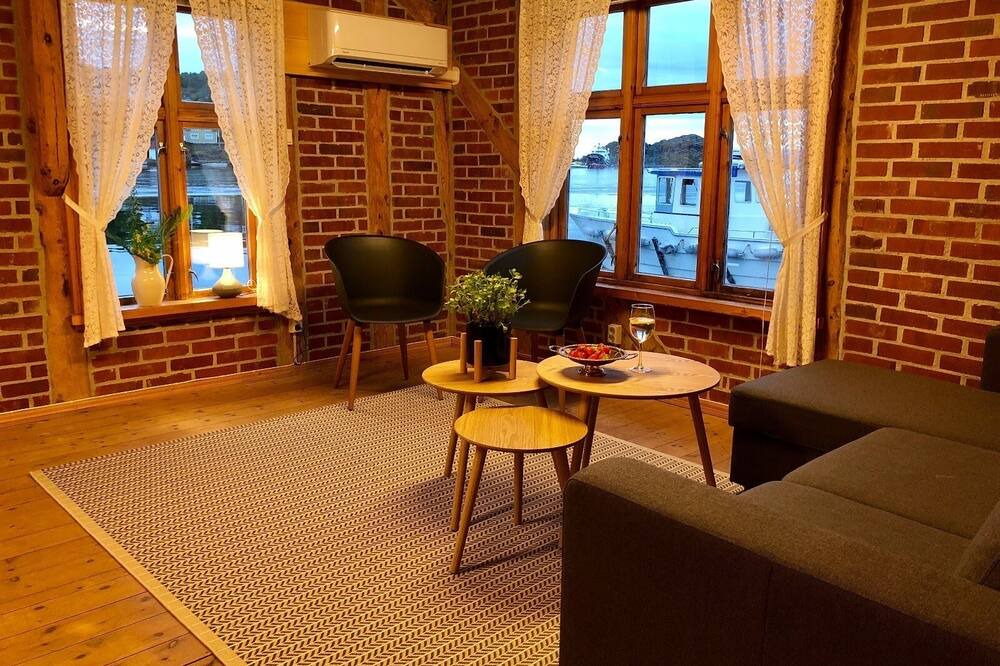 Photo of Livingroom in Bomlo