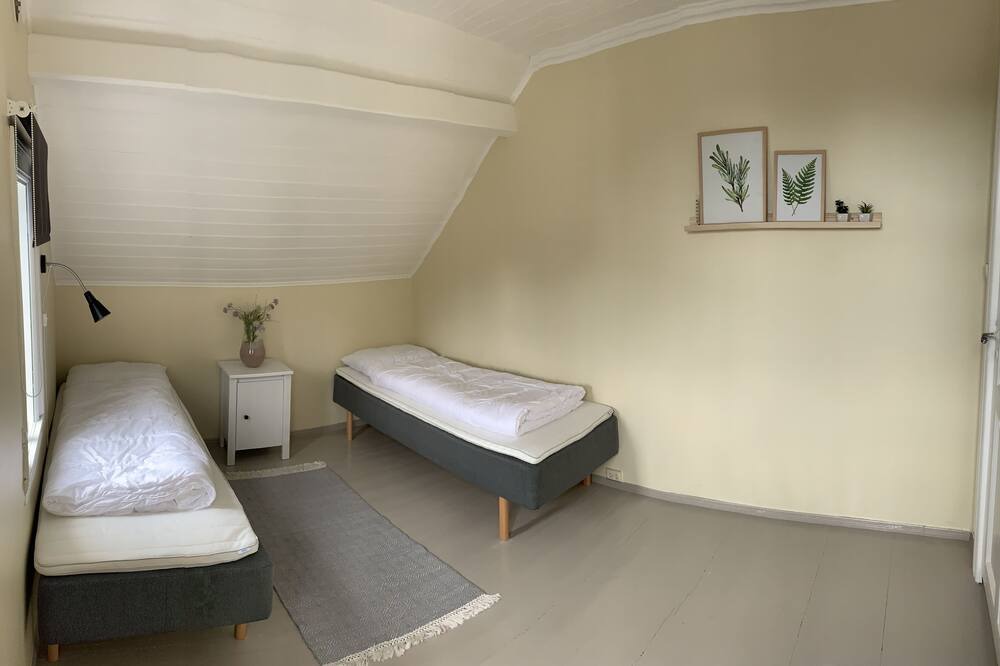 Photo of Bedroom in Bomlo