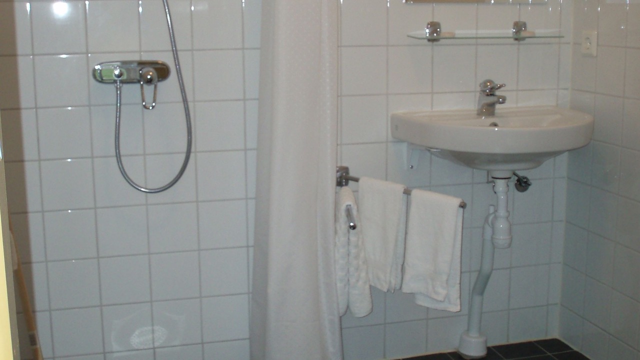 Photo of Bathroom in Borrby