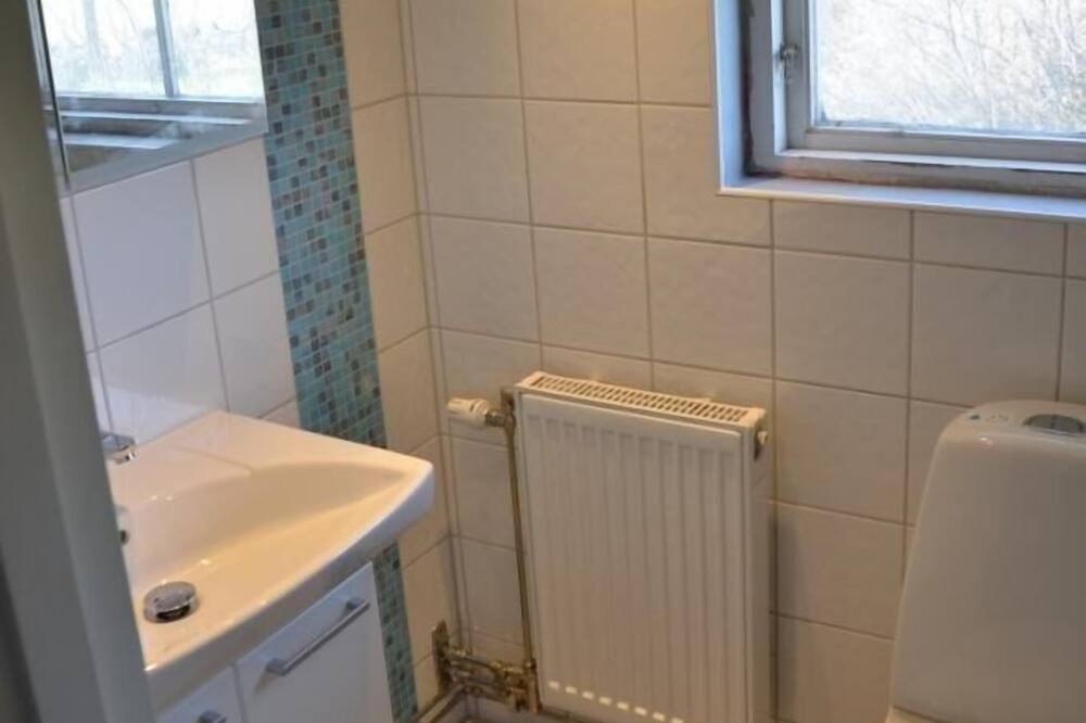 Photo of Bathroom in Loderup