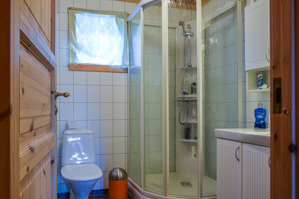Photo of Bathroom in Ljosland
