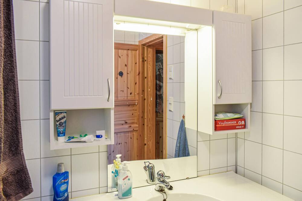 Photo of Bathroom in Ljosland