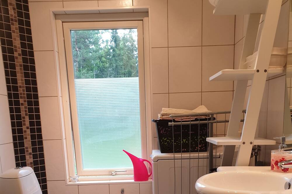 Photo of Bathroom in Flen