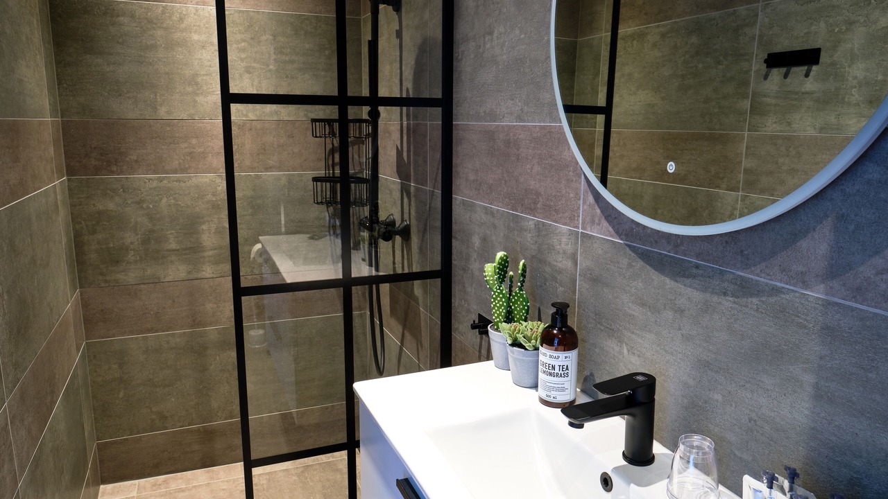 Photo of Bathroom in Moss