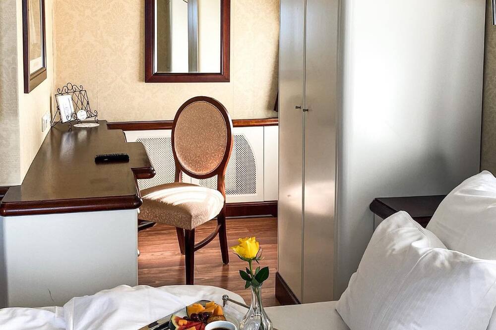 Photo of Bedroom in Faervik