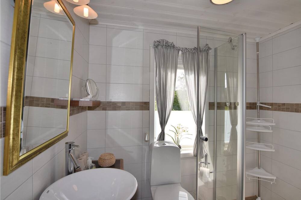 Photo of Bathroom in Katebol
