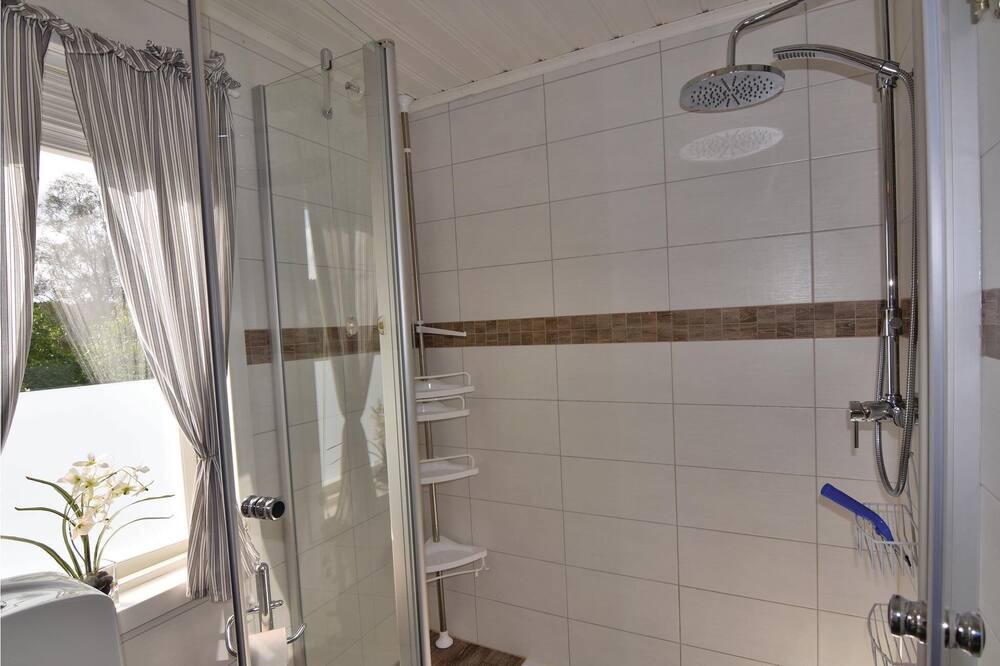 Photo of Bathroom in Katebol